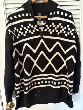 Lou & Grey Black and White Geometric Half-Zip Cowl Sweater